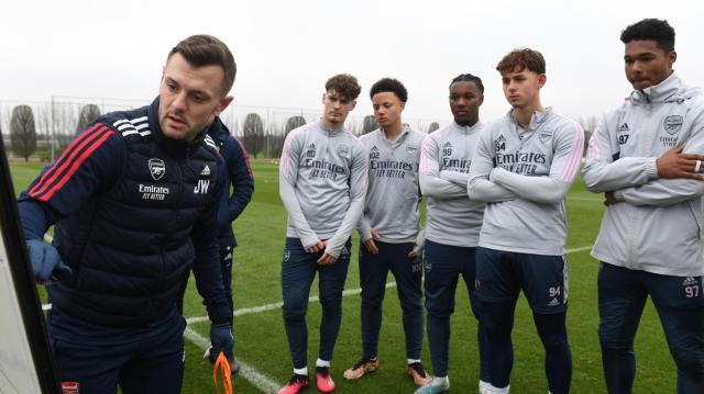 官方网站-进军杯赛决赛 那个陨落天才带着小枪手杀回来了